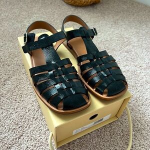 LoQ Rio Leather Fisherman Sandals in Black Crinkle Patent